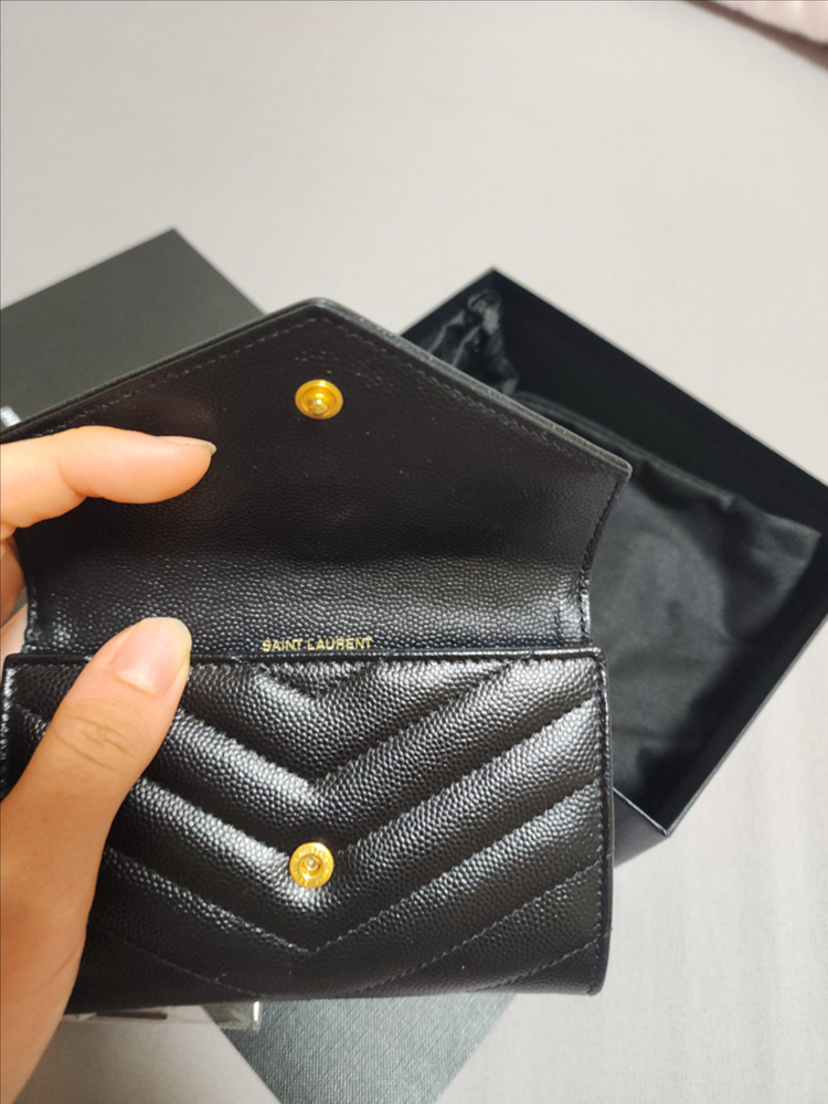 생로랑 카산드라 마틀라세 카드지갑 블랙 금장 이미지
