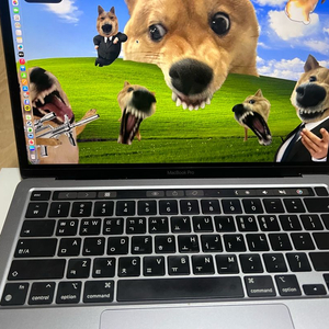 맥북 프로 M2 13인치 스페이스 그레이 이미지