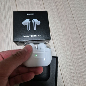 버즈3프로 화이트 풀박구성 구성품은미사용새상품 이미지