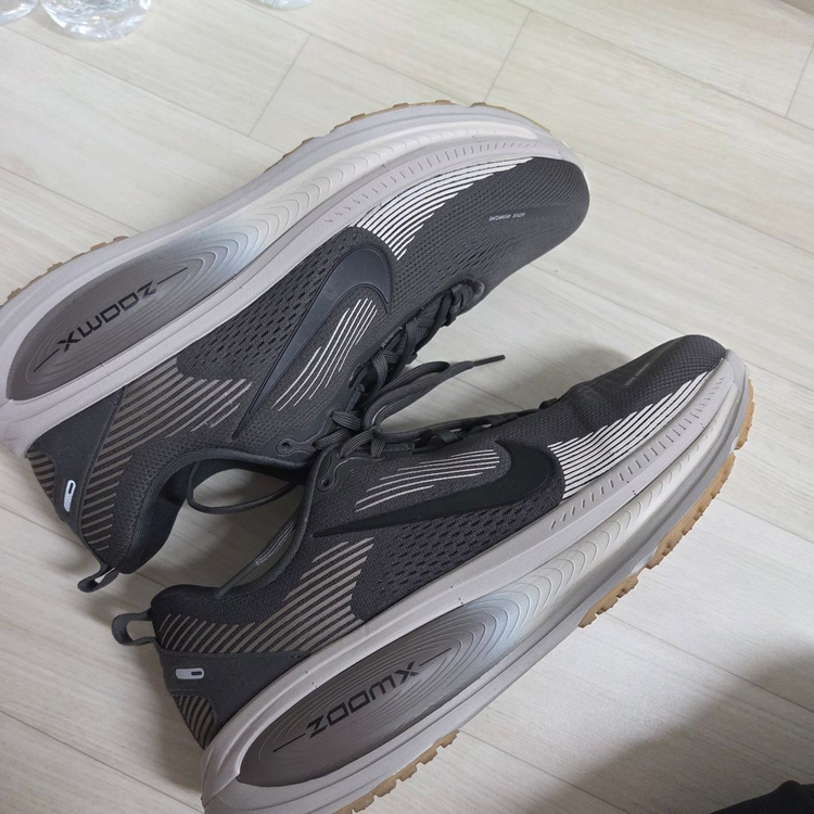 나이키 보메로18 딱 하루신은 제품 11만원 판매 (영수증on) 이미지