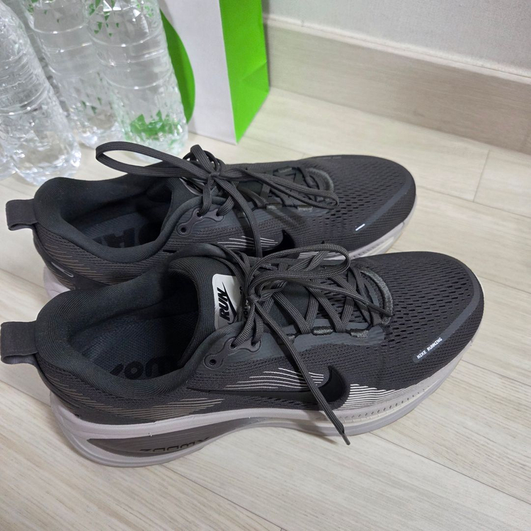 나이키 보메로18 딱 하루신은 제품 11만원 판매 (영수증on) 이미지