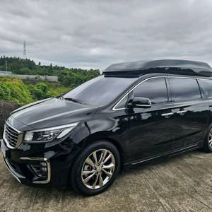 더뉴카니발하이리무진 이미지