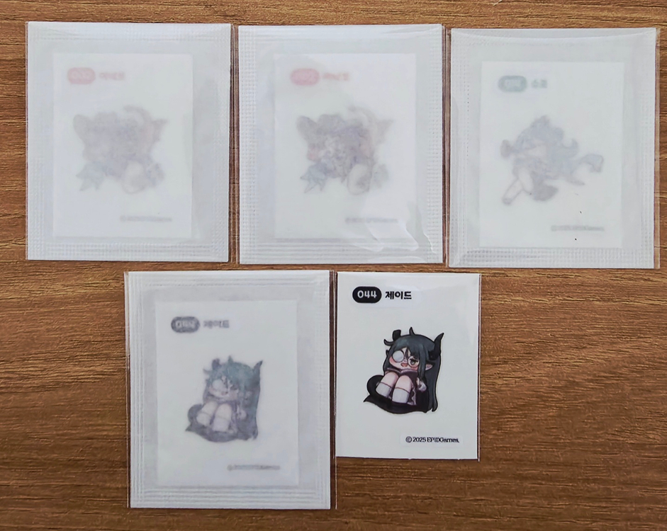 <개별>블루아카이브 띠부씰/트릭컬 띠부씰/에픽세븐 띠부씰/신의탑 띠부씰 이미지