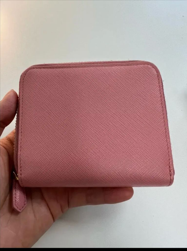 프라다 사피아노 핑크 반지갑 이미지