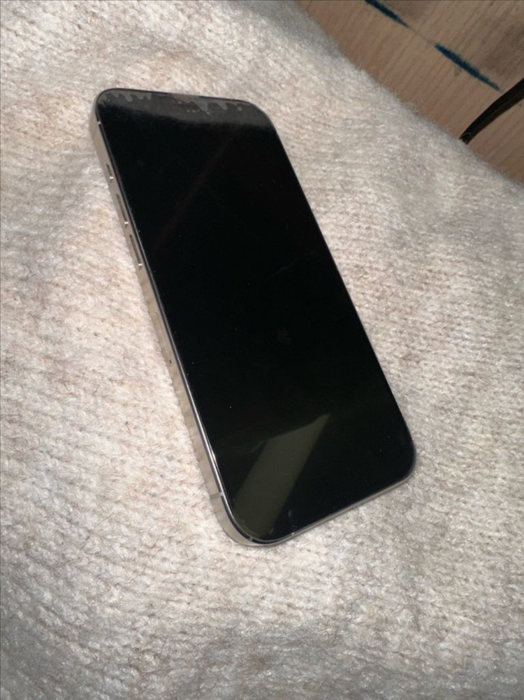 아이폰 15 프로 128Gb 화이트 이미지