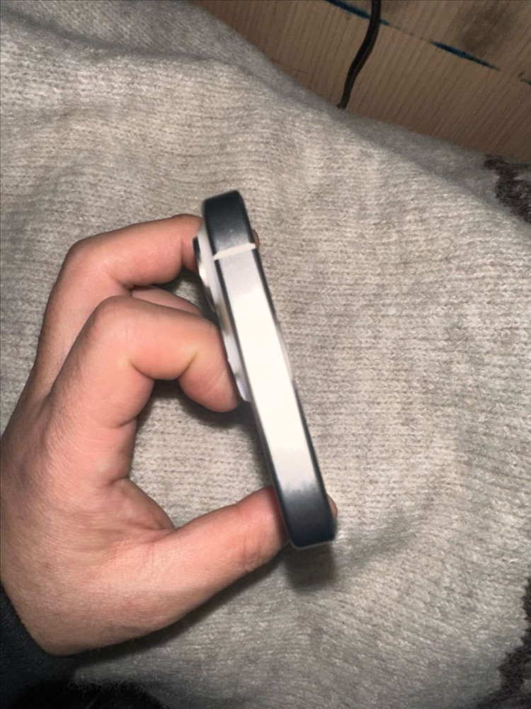 아이폰 15 프로 128Gb 화이트 이미지