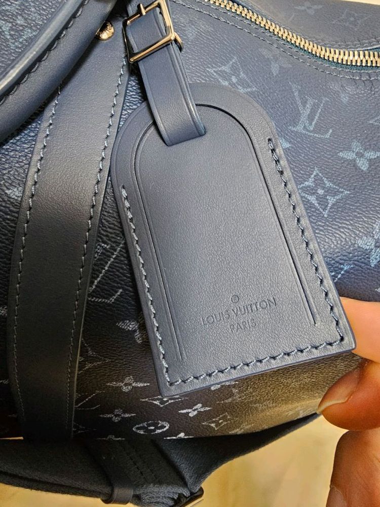 루이비통 퍼렐 한정판 그라데이션 키폴55 다크 블루 (새상품) 이미지