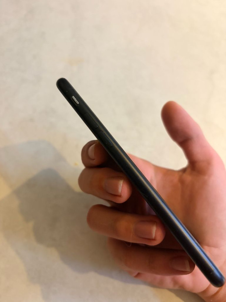 아이폰 se2 이미지