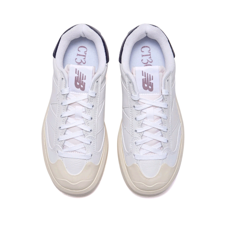 뉴발란스 아이유 운동화 새제품 이미지