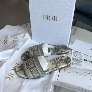 [25년식/풀구성] 36 / 디올 트왈 드 주이 디웨이 뮬 이미지