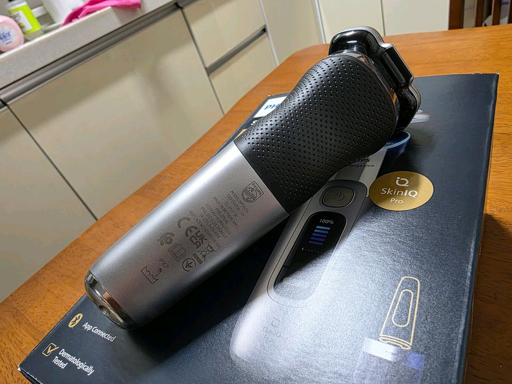 필립스 전기 면도기 i9000 프레스티지 울트라 XP9404/26 이미지