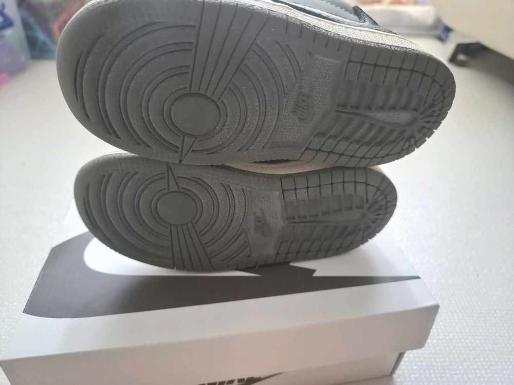 (140)나이키 조던1 트래비스 스캇 올리브 TD 이미지