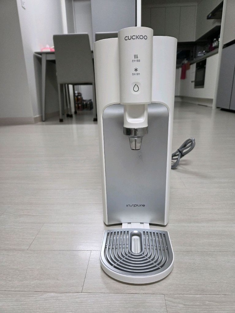 직수형 정수기 이미지