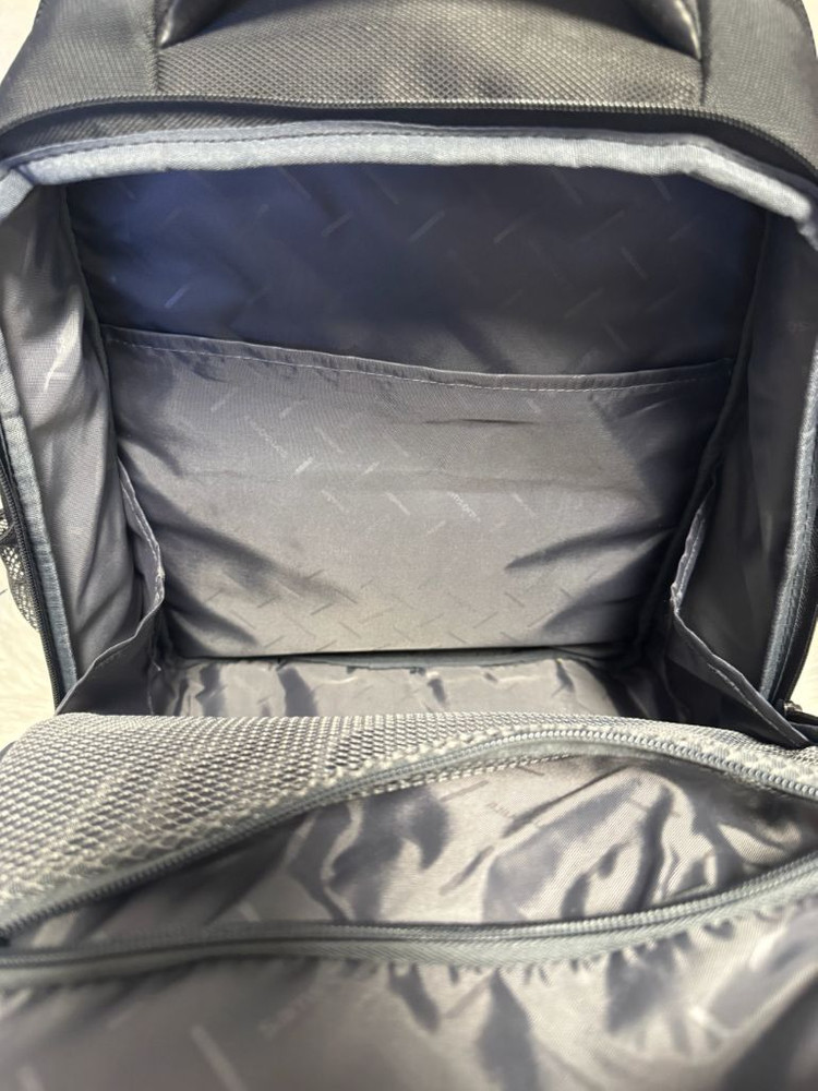 소지섭착용 샘소나이트 비즈니스 백팩 통근가방 노트북 수납가능 이미지