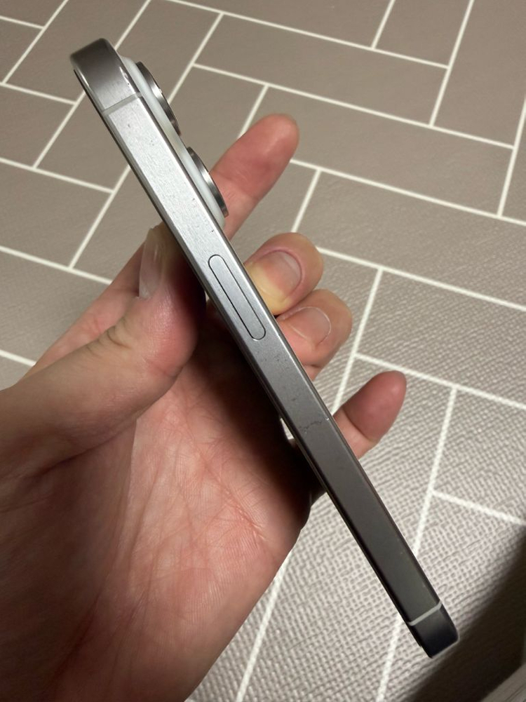 아이폰 15프로 128기가 화이트 이미지