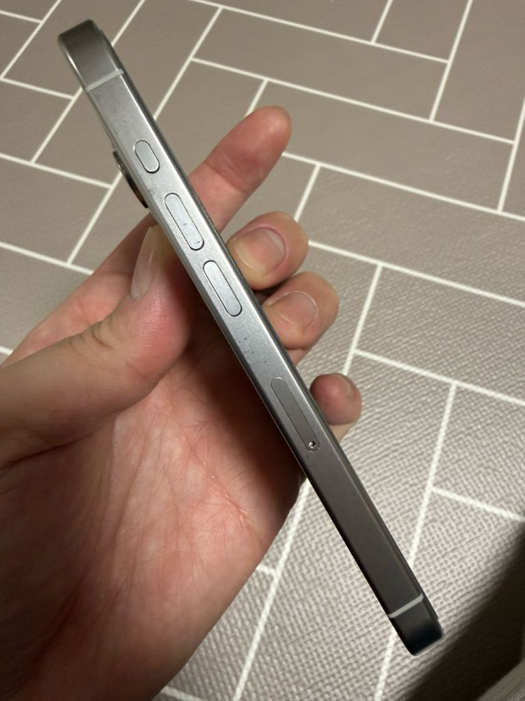 아이폰 15프로 128기가 화이트 이미지