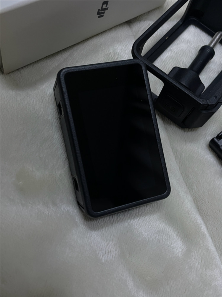 DJI 오즈모 액션4 스탠다드 콤보 이미지