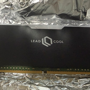 삼성 DDR4 32GB 메모리 이미지