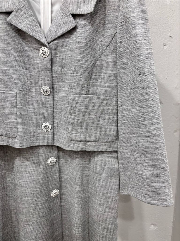 잇미샤 그레이 카라 원피스 이미지