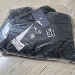 쿨거래시 7만9택포! [정가 149,000원] 미착용 새제품 엠엘비 키즈 경량 덕패딩 블랙 사이즈 130 남아여아 이미지