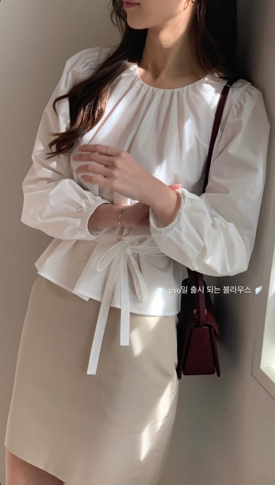 시에 캐런 벨티드 셔링 블라우스 화이트 f 이미지