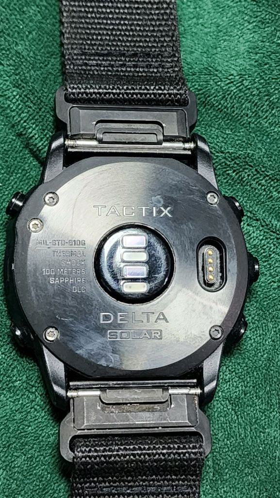 가민 택티스 델타 솔라 GPS 스마트워치 이미지