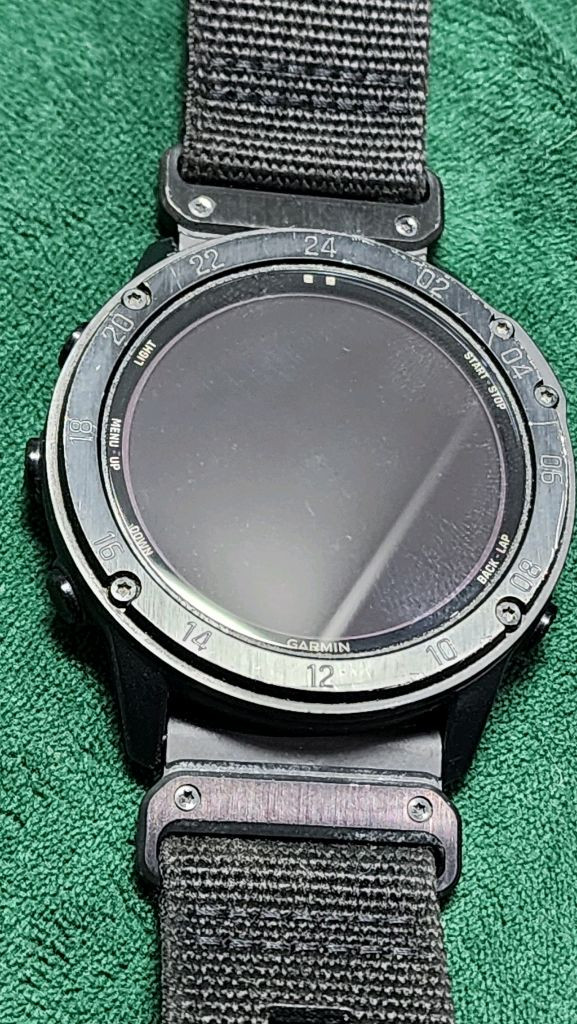 가민 택티스 델타 솔라 GPS 스마트워치 이미지