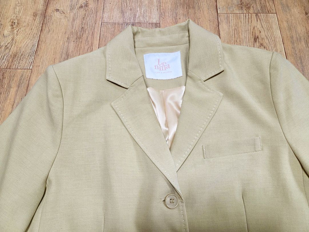 르니나(LENINA) 재클린 클래식 자켓 프리사이즈 새상품 이미지