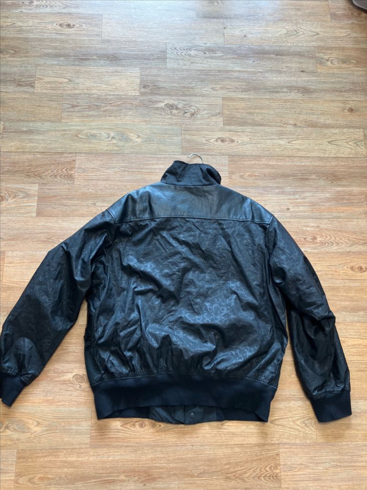 코치 챔피온 바람막이 이미지