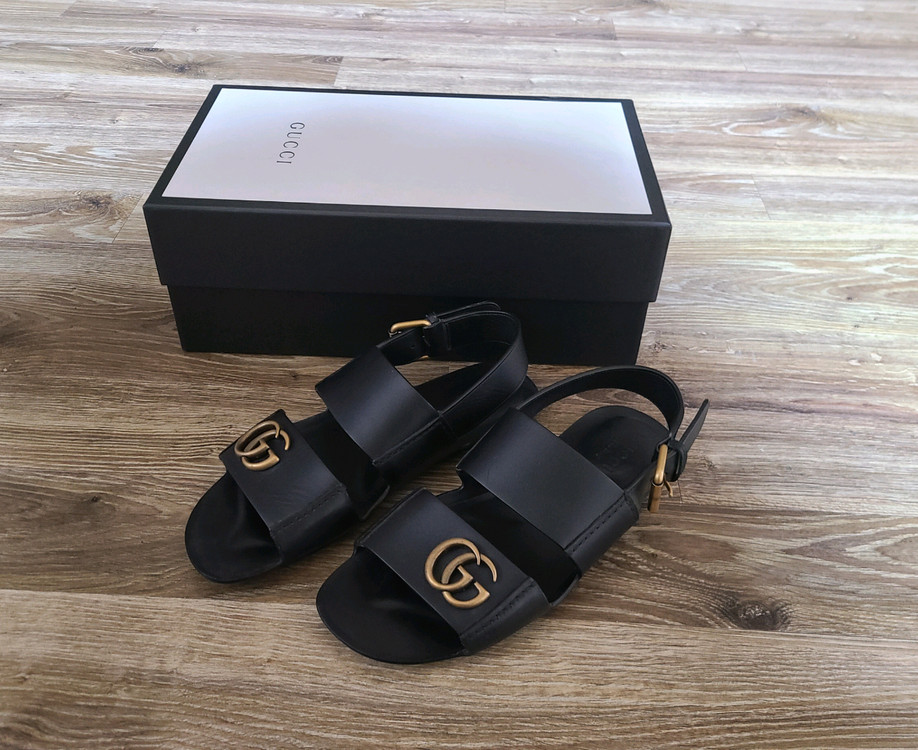 구찌 GG마몬트 남성 샌들270스니커즈신발운동화슬리퍼로퍼바이커백크로스백루이비통프라다디올셀린느톰브라운에르메스로로피아나 이미지