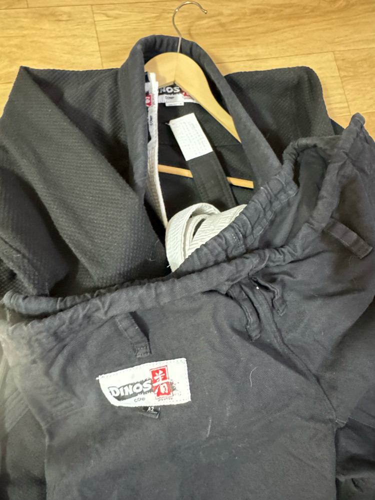 다이노스기 주짓수 도복 검정 A2+흰띠 이미지