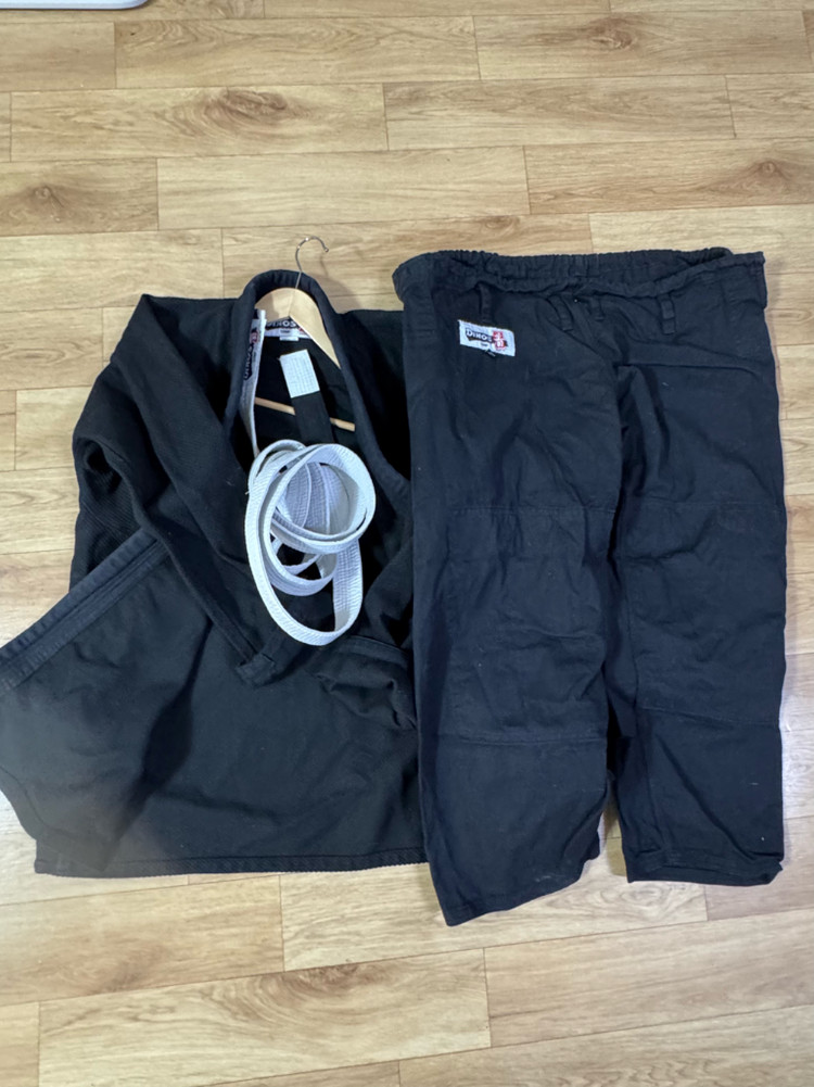 다이노스기 주짓수 도복 검정 A2+흰띠 이미지