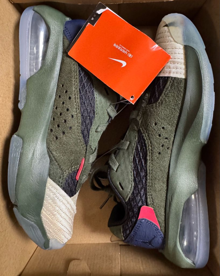 [235] 나이키 조던 X 나루토 에어 200E 운동화 이미지