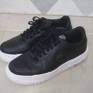 나이키 - 정품 단정한 운동화 245 이미지