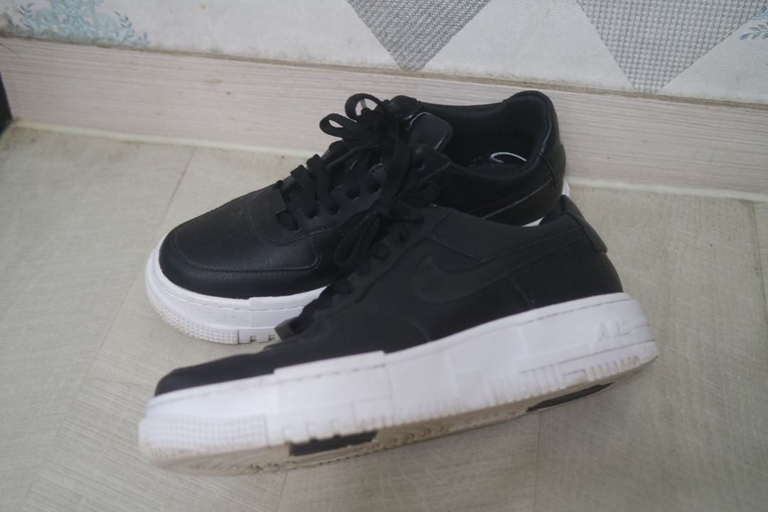 나이키 - 정품 단정한 운동화 245 이미지