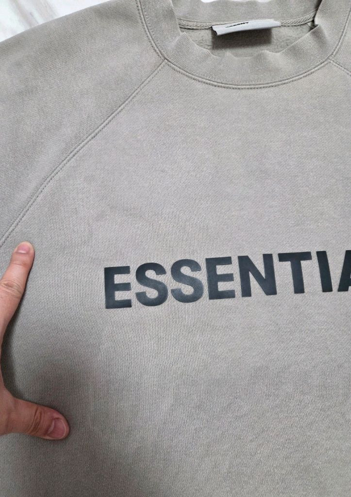 피오갓에센셜 크루넥 스웻셔츠 이미지