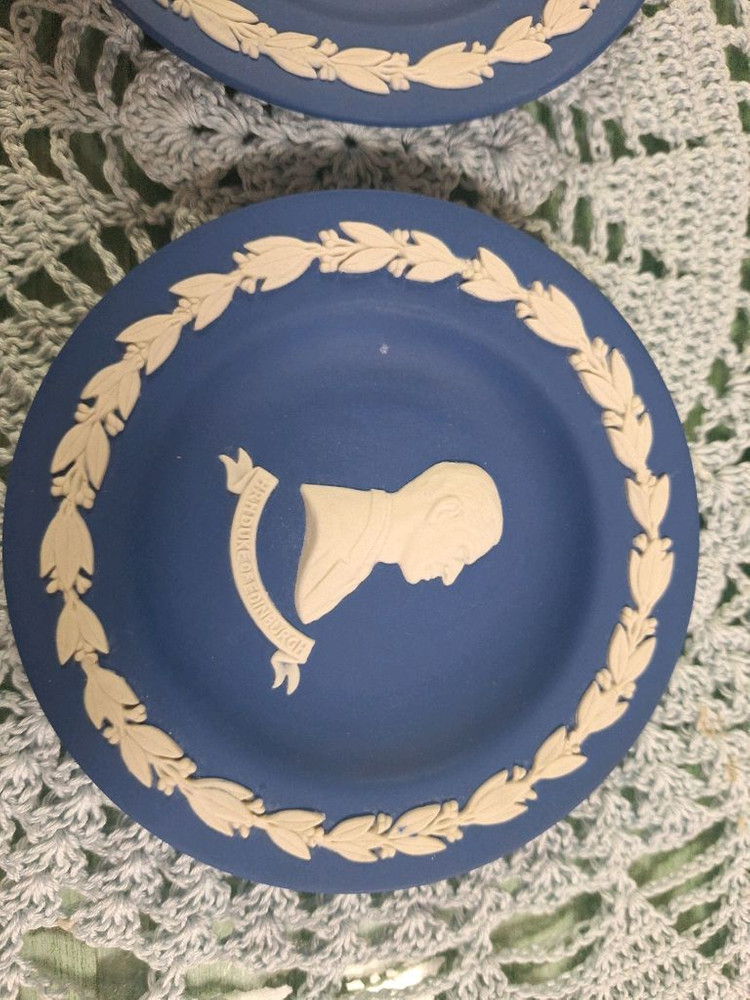 웨지니아 빈티지 도자기 접시 세트 이미지