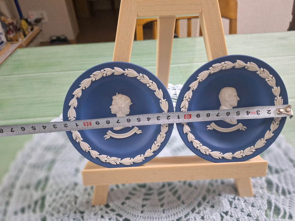 웨지니아 빈티지 도자기 접시 세트 이미지