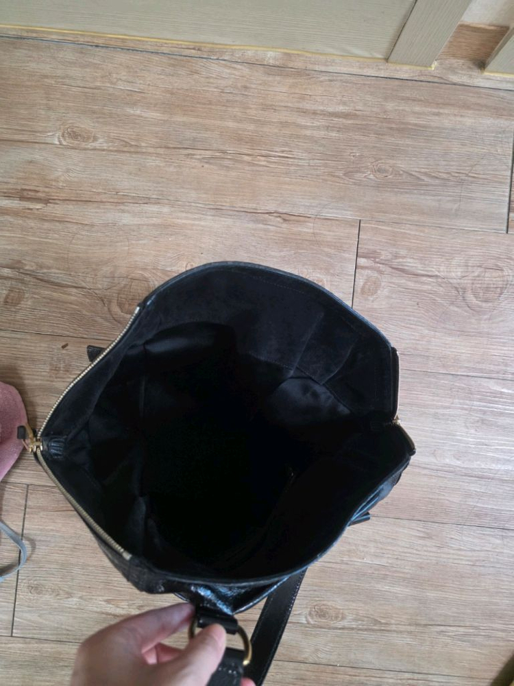 입생로랑 다운타운토트백 라지 사이즈(남녀공용 이미지