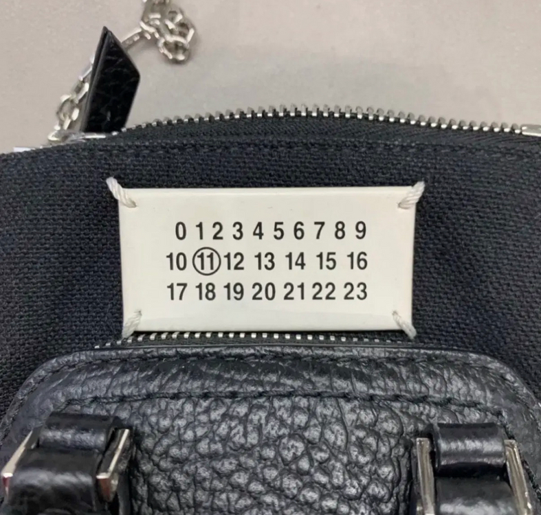 메종 마르지엘라 5AC 클래식 베이비백 판매합니다 이미지