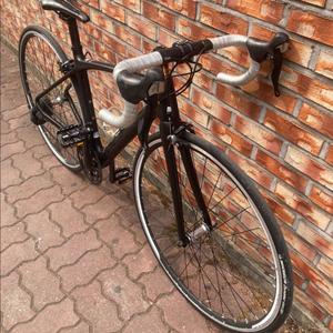 첼로 케인 105. 카본프레임 로드자전거. 440사이즈. 이미지