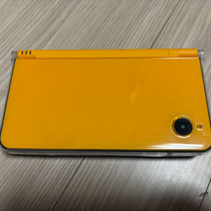 닌텐도 dsi ll 옐로우 이미지