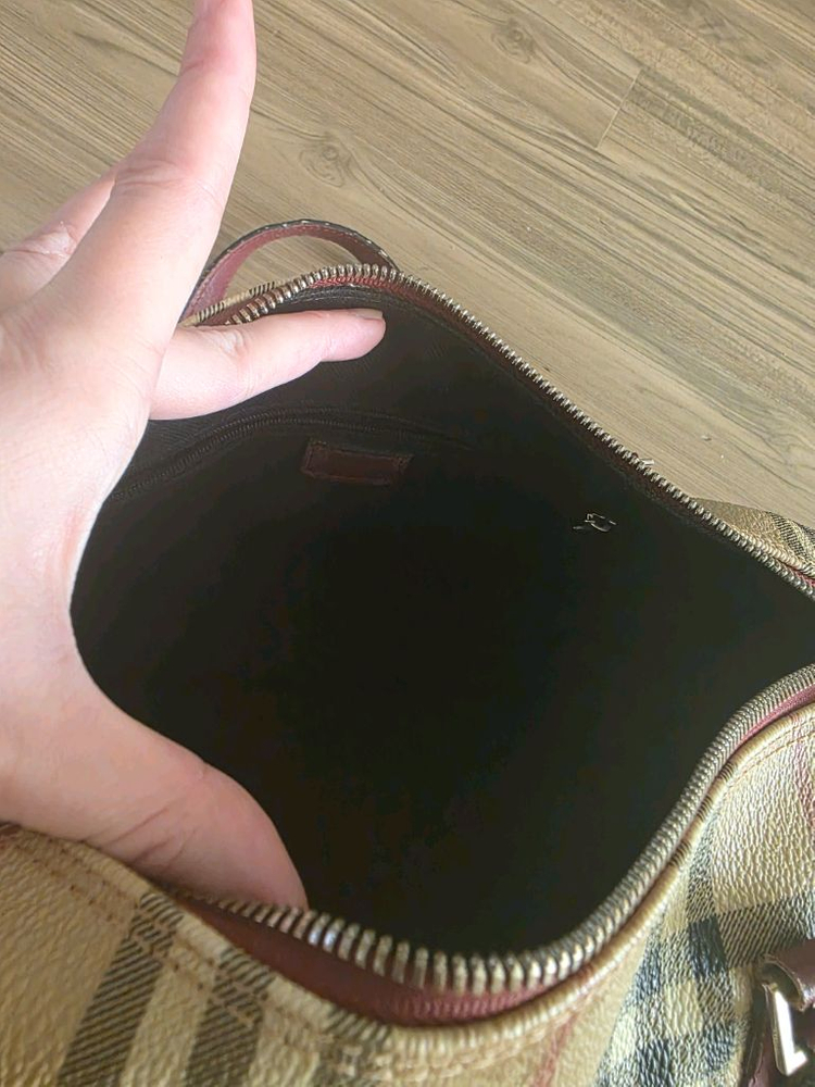 버버리 토트백(정품 이미지