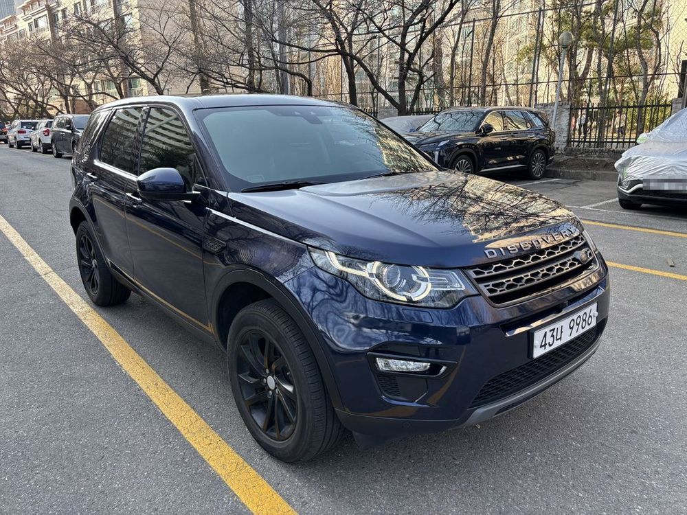 [랜드로버] 디스커버리 스포츠 2.0 TD4 SE 2017년식 이미지