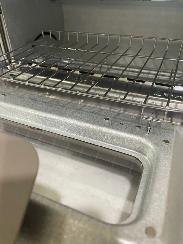 발뮤다 토스터기(쇼콜라) 이미지