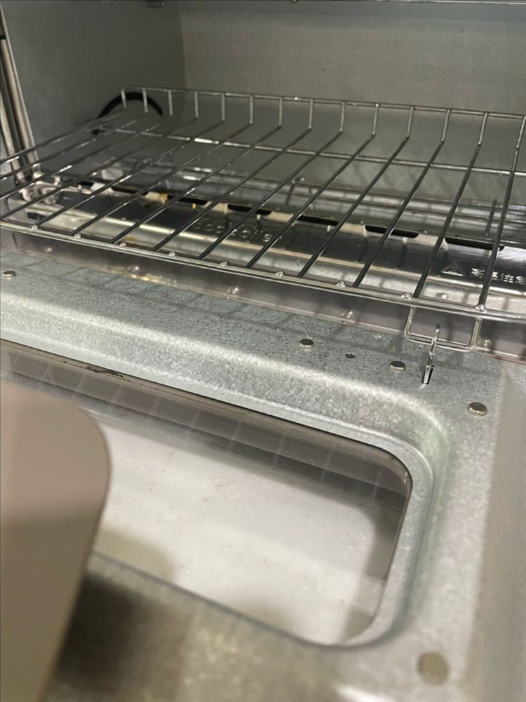 발뮤다 토스터기(쇼콜라) 이미지