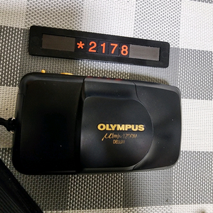 올림푸스 뮤 줌 디럭스 블랙바디 필름카메라 파우치포함 이미지