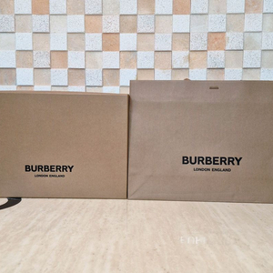 [백화점정품]버버리 박스+쇼핑백 SET,버버리 가방,버버리 지갑,버버리 패딩,버버리 쇼핑백,버버리 이미지