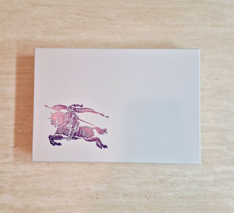 [백화점정품]버버리 박스+쇼핑백+리본+속지 풀구성품,버버리 가방,버버리 지갑,버버리 패딩,버버리 이미지