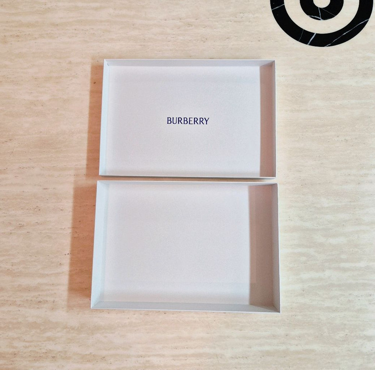 [백화점정품]버버리 박스+쇼핑백+리본+속지 풀구성품,버버리 가방,버버리 지갑,버버리 패딩,버버리 이미지